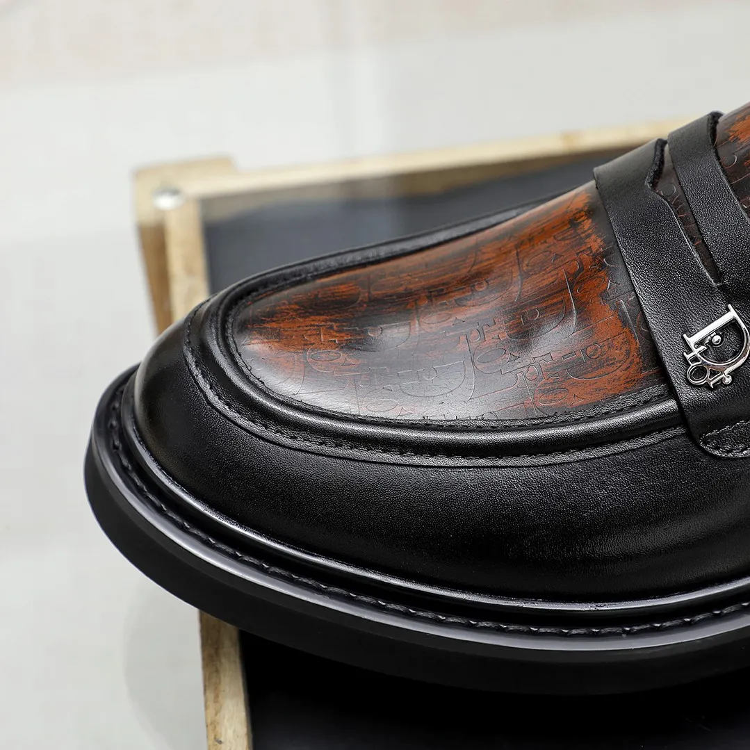 Men's shoes 💰520🕷️🕷️[Dior] Dior's new casual men's shoes are launched in Hong Kong counters. Official website 1:1 production. Italian woven cowhide + water-dyed 🐂 leather lining. Designed by European and American masters. Perfect shape to create counter quality, solid color rubber wear-resistant outsole and classic dazzling toe! Super versatile and very comfortable. High-end without losing taste, fashionable and novel! ! Absolute focus! 8 colors available! Code number 38-45……